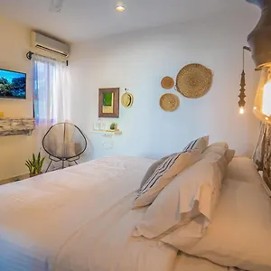 Hotel Bric Y